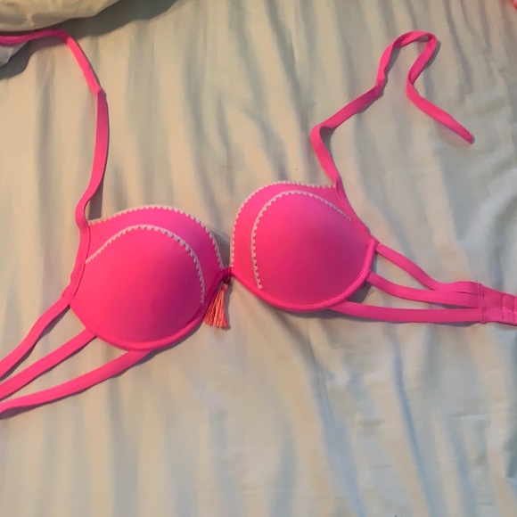 Shade to shore top. Medium - Picture 1 of 4